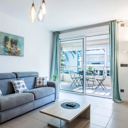 1-br In Palm Swimming Pool Parking Apartment *